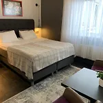 Pensjonat Sadama Street 4*